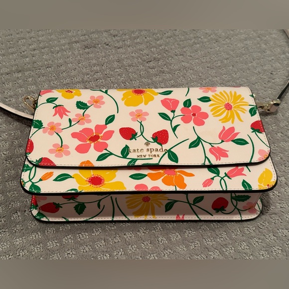 Kate Spade Madison Strawberry Garden Crossbody Purse